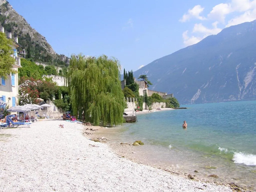 Hotel Villa Romantica Limone sul Garda 3*,