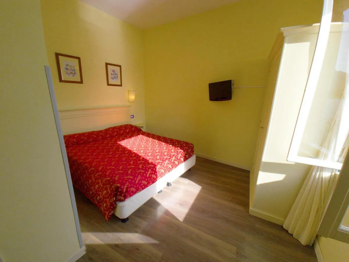 Villa Romantica Hotel 利莫内-苏尔加达