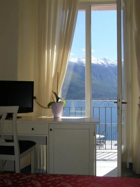 Villa Romantica Hotel 利莫内-苏尔加达