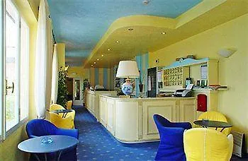 Villa Romantica Hotel 利莫内-苏尔加达