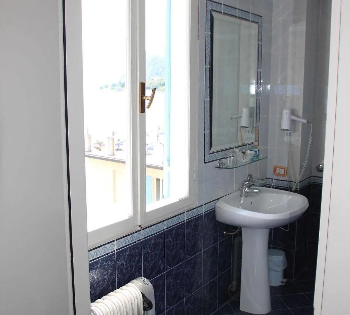 Villa Romantica Hotel 利莫内-苏尔加达