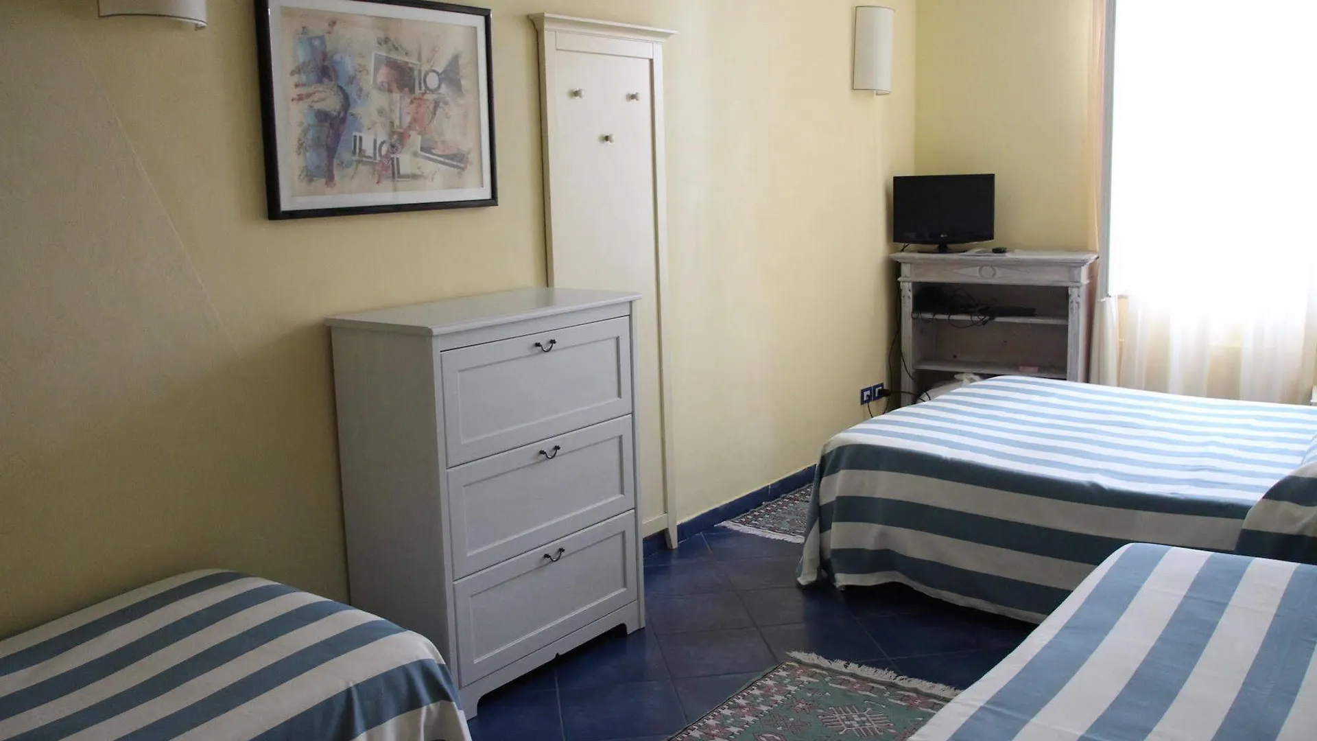 Villa Romantica Hotel 利莫内-苏尔加达