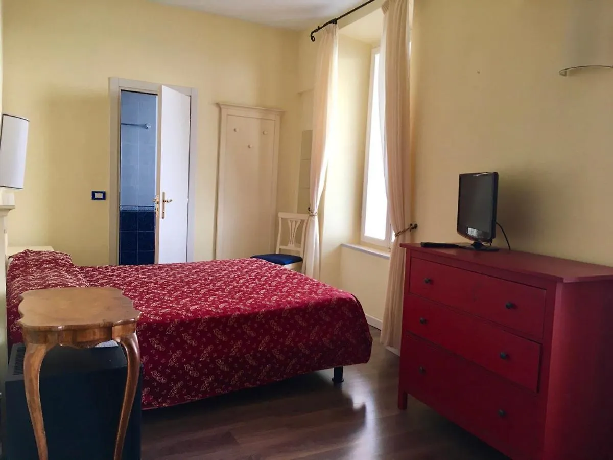 Villa Romantica Hotel 利莫内-苏尔加达